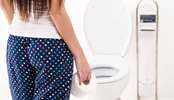 قابل توجه خانم ها :توصیه های مهم به هنگام دستشویی رفتن 