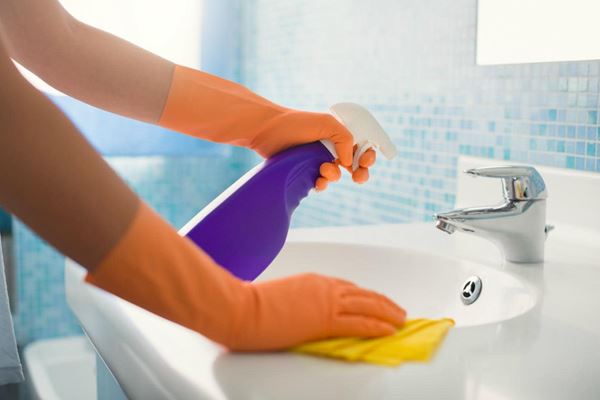۶ اشتباه رایج برای تمیز کردن سرویس بهداشتی!